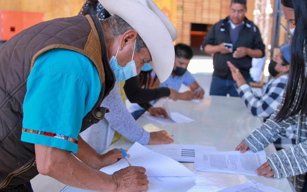 Continúa acreditación de autoridades municipales en la entidad oaxaqueña