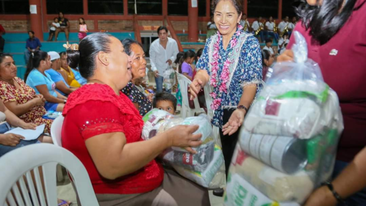 En 100 días, la gente recupera el DIF Oaxaca: Irma Bolaños Quijano