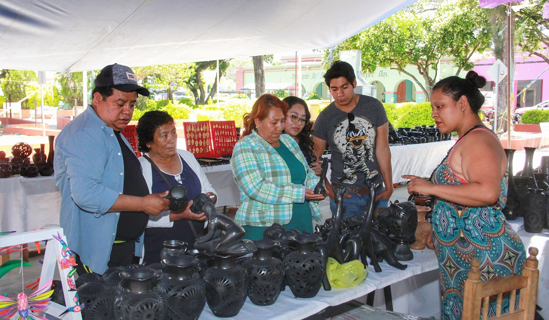 Barro negro, tradición de 2,500 años de historia