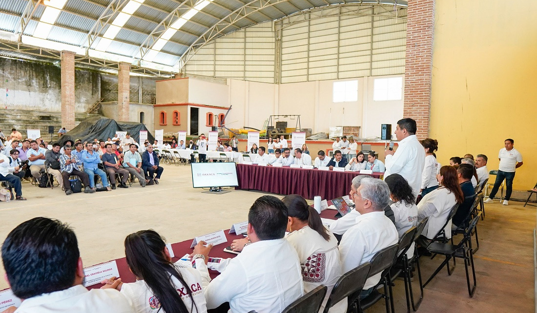 Ayuda mutua y diálogo, pide Gobierno de Oaxaca a pueblospara alcanzar el desarrollo