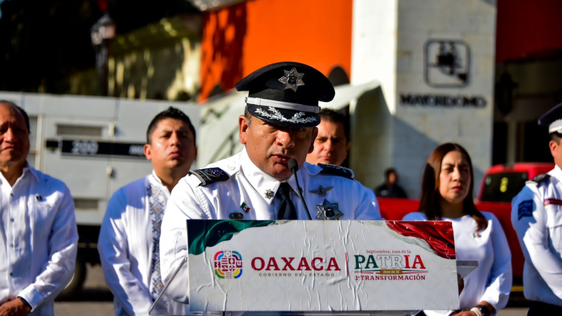 Honra SSPC Símbolos Patrios; encabeza el izamiento de la Bandera Nacional