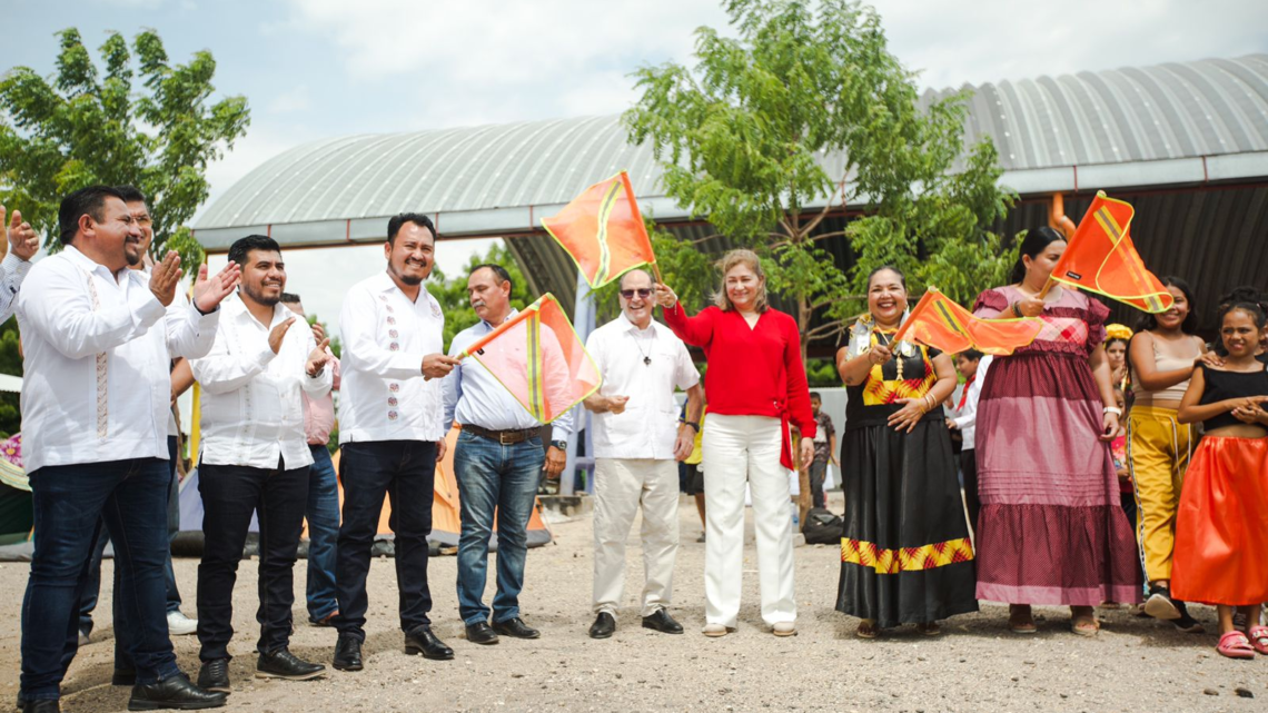 Inicia IEEPO en albergue Hermanos en el Camino Proyecto de Atención Educativa para niñez migrante