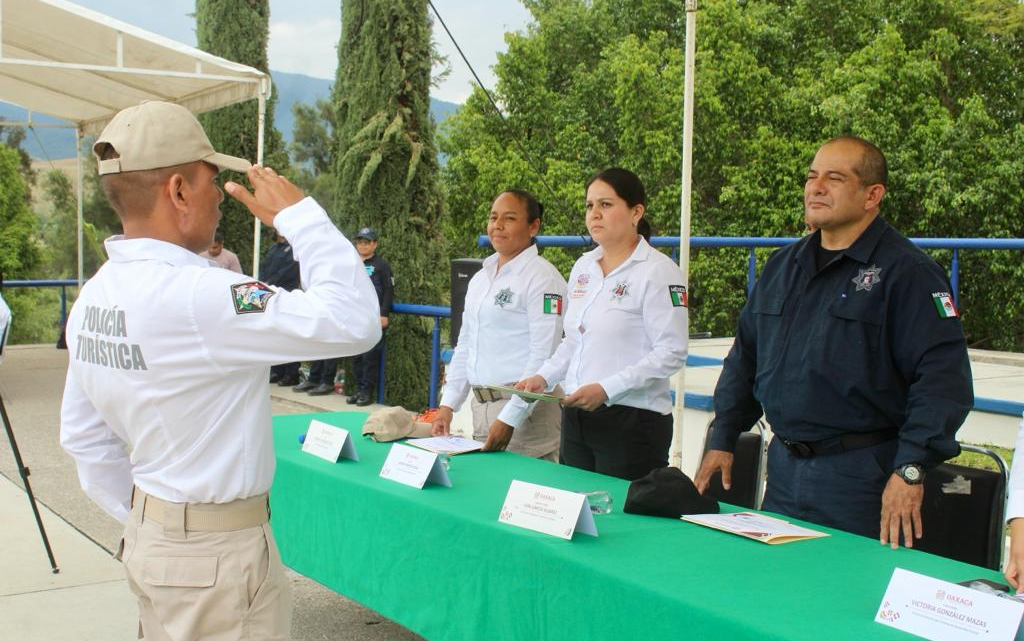 Capacita SSPC a elementos de Policía Turística en nado y rescate