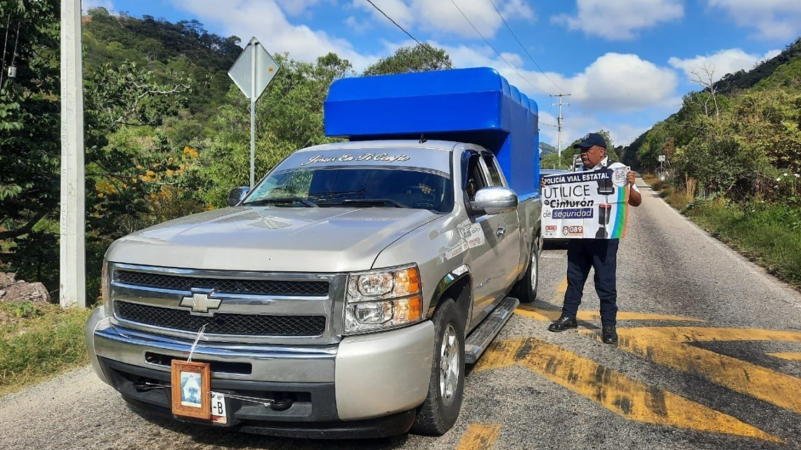 Garantiza Policía Vial Estatal seguridad de personas vacacionistas, peregrinas y locales