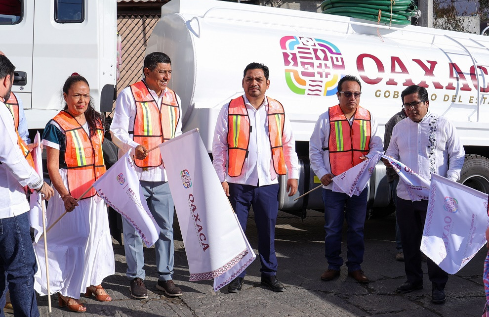 Con agua para todas y todos, Gobierno de Oaxaca atiende la escasez del vital líquido