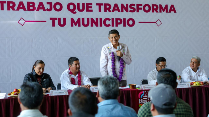 Con acciones de salud, seguridad y educación, atiende Gobierno de Oaxaca a San Andrés Paxtlán